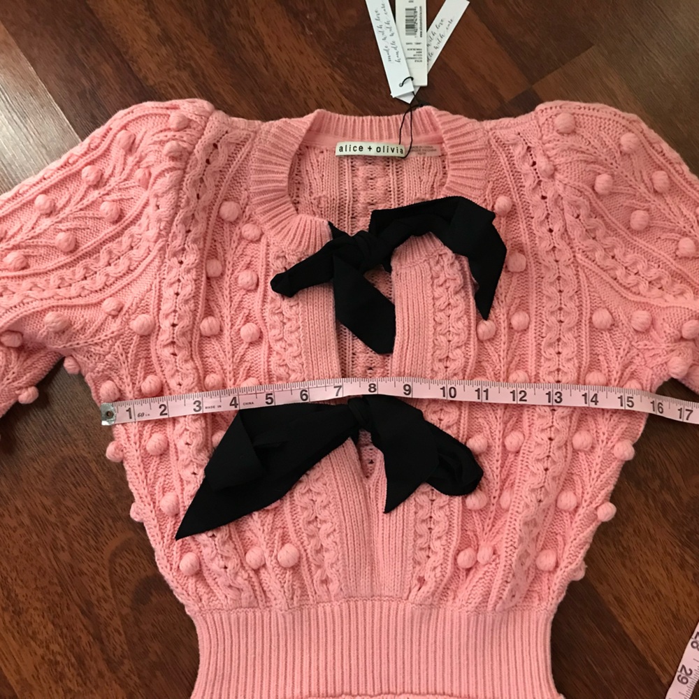 NWT Alice + Olivia Kitty Bow Front Puff Sleeve Sweater Dress XS - Picture 14 of 17